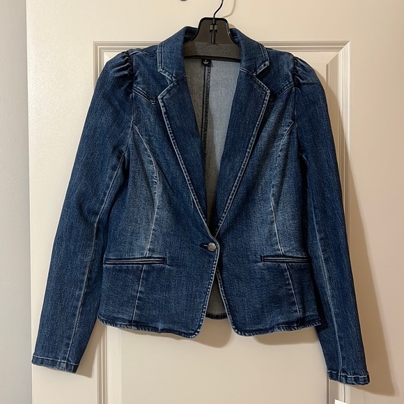 INC International Concepts Jackets & Blazers - Women’s puff sleeve blazer